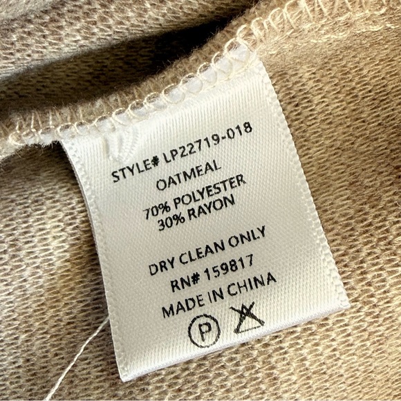 NWT Altar’d State XS Oatmeal Megan Welt Pocket Cheer Skirt Skort - Picture 11 of 11